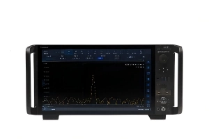 4082 Series Signal/ Spectrum Analyzer
